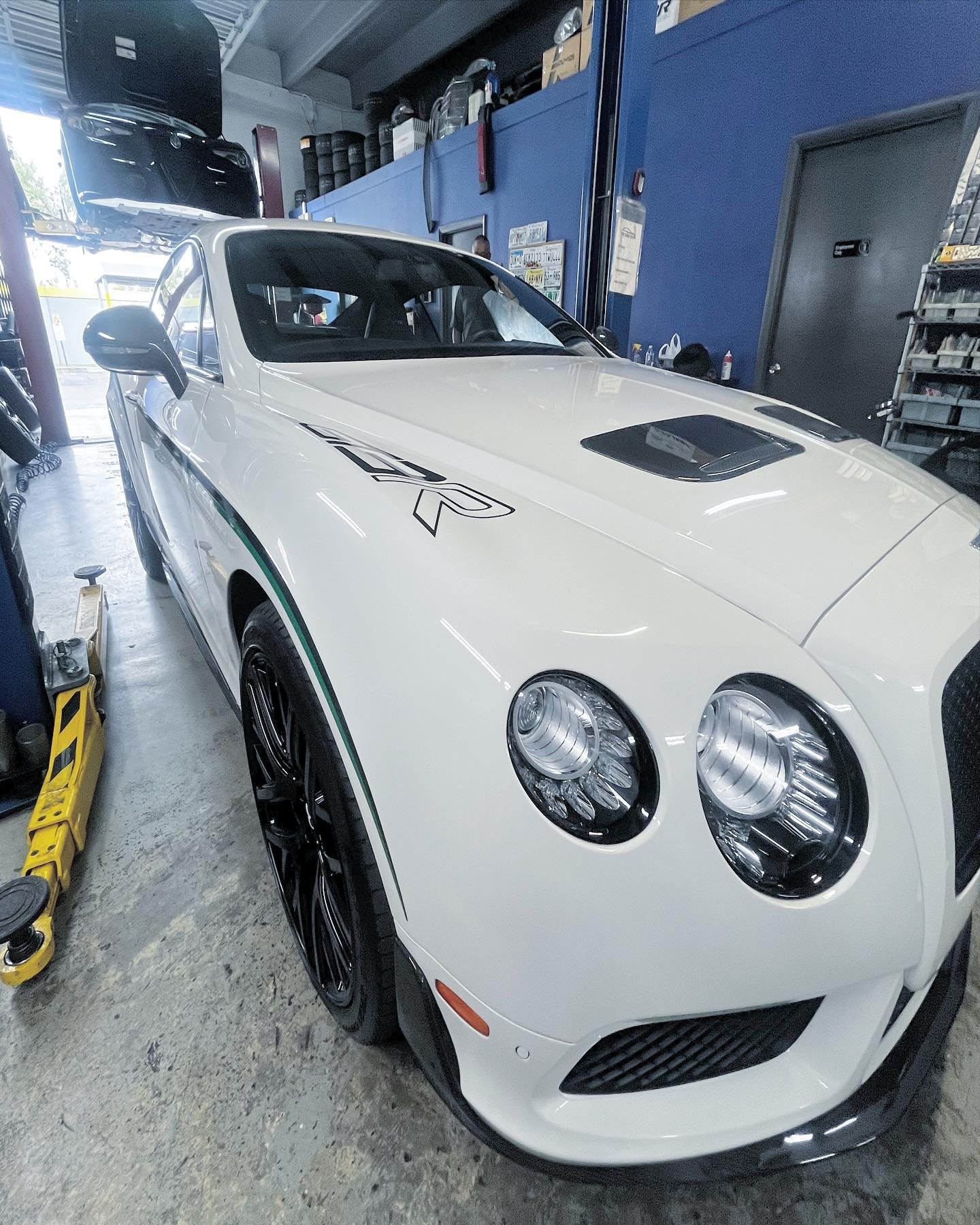 Bentley GT3-R